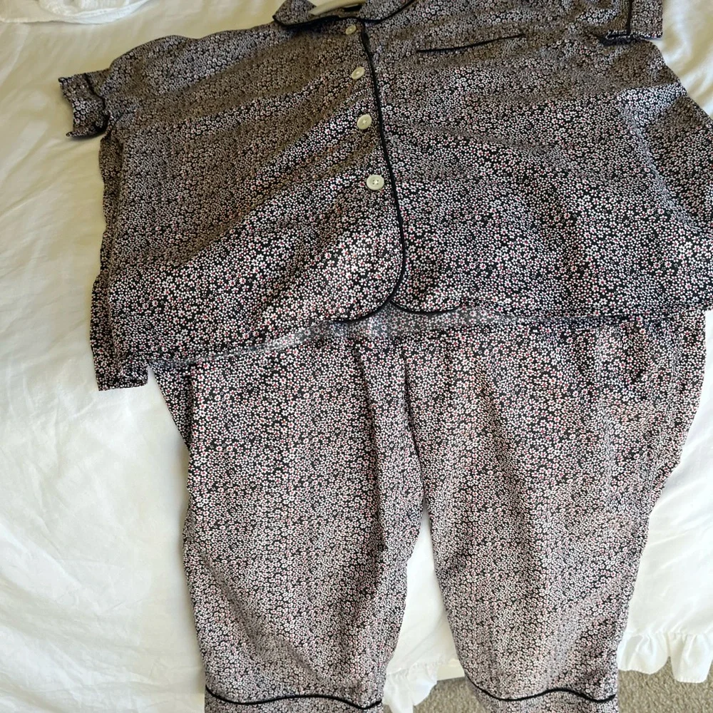 J Crew Women’s pajamas - adorable! - Picture 7 of 8